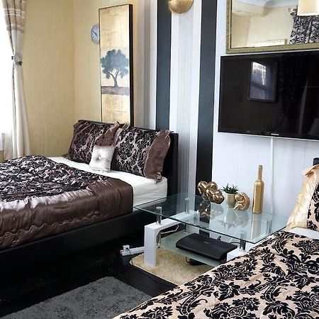 A & L Lodgings Barking  Esterno foto